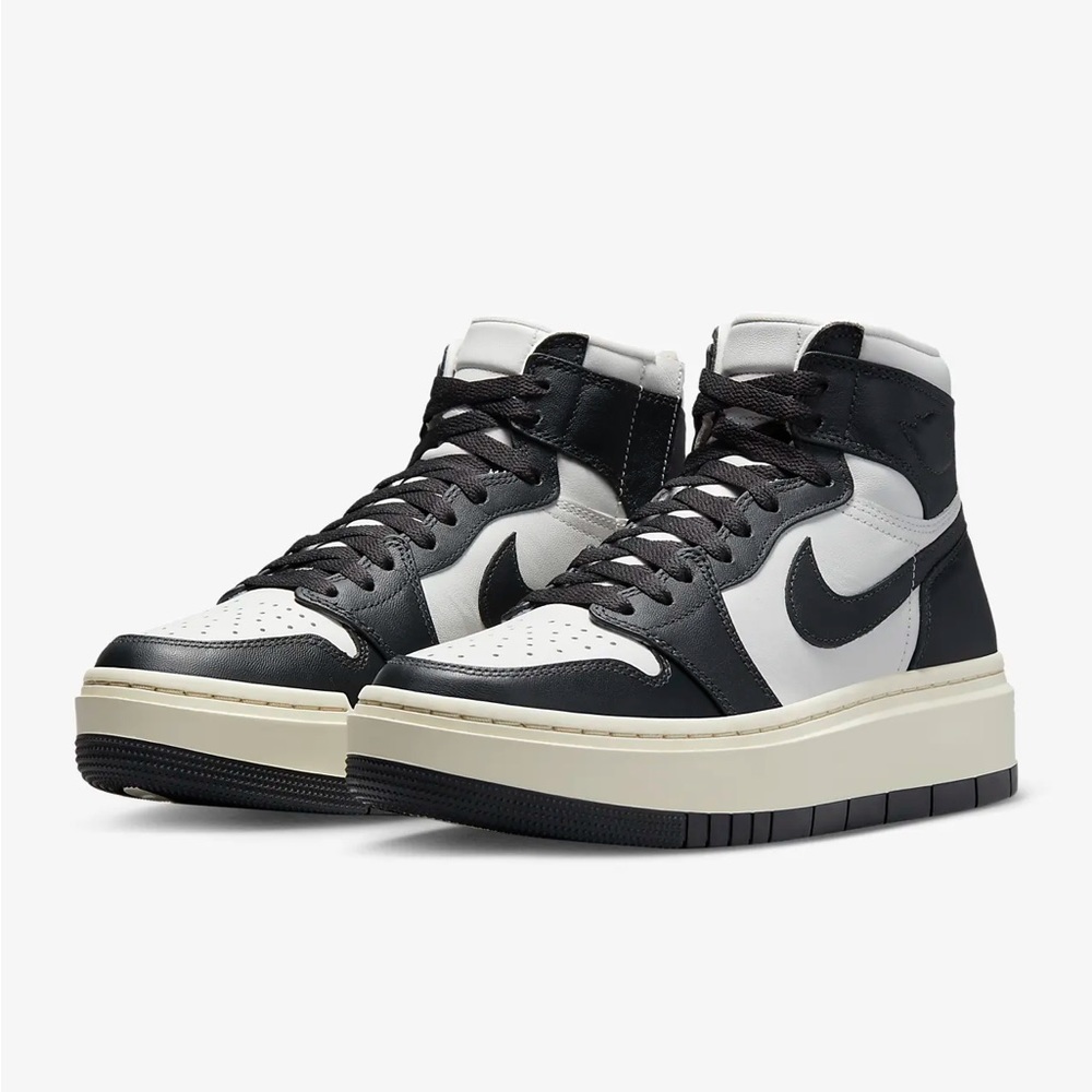Women’s Jordan 1 High Elevate Black/White